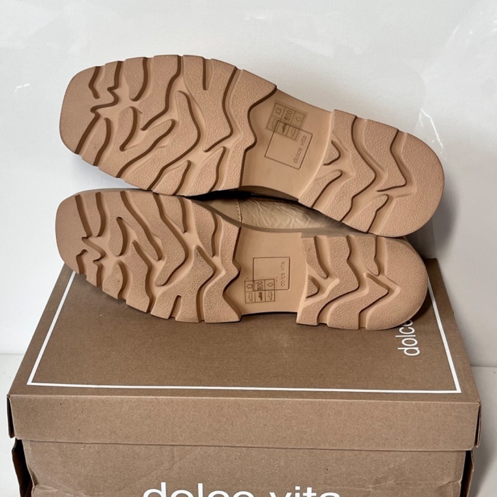 Dolce Vita Elias Leather Slip On Lug Loafers - Picture 7 of 7